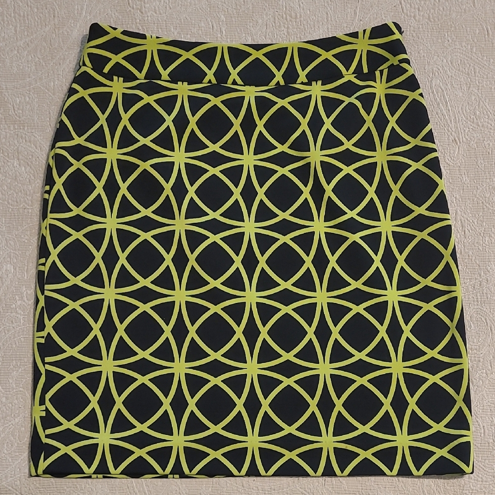 Adrienne Vittadini Black and Lime Geometric Pencil Skirt